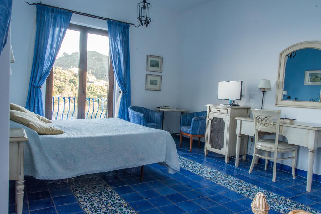 Hotel Rocce Azzurre Lipari  Extérieur photo