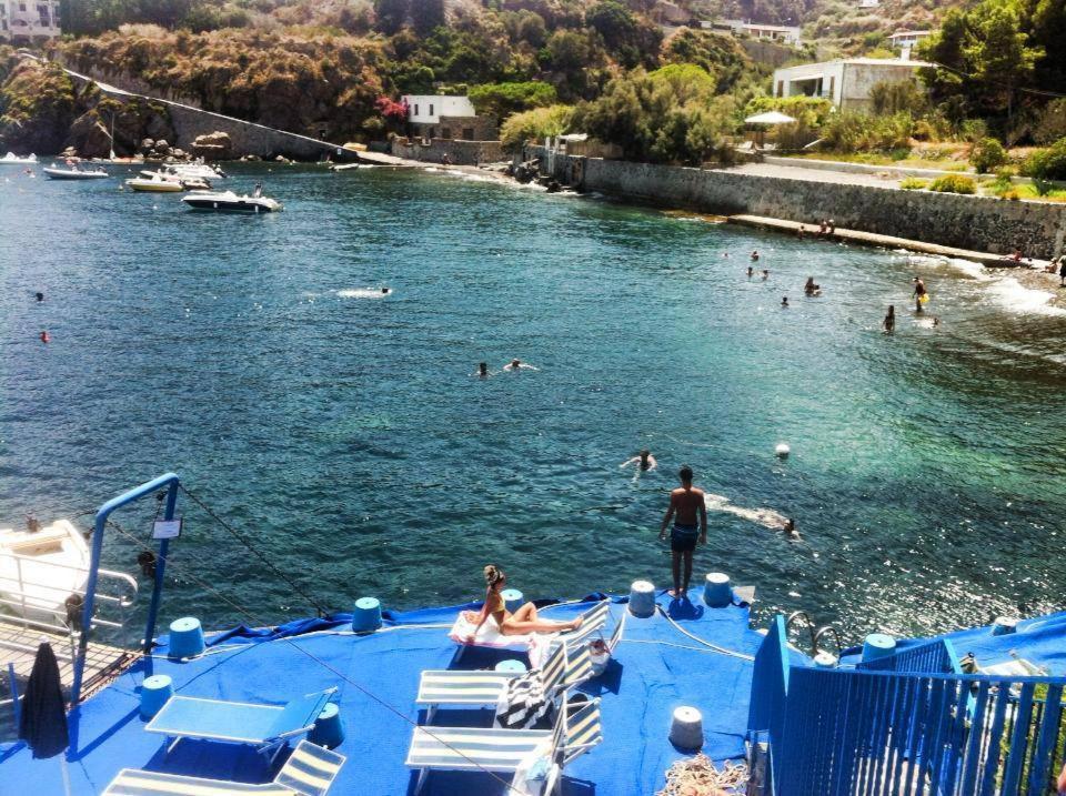 Hotel Rocce Azzurre Lipari  Extérieur photo