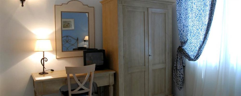 Hotel Rocce Azzurre Lipari  Extérieur photo
